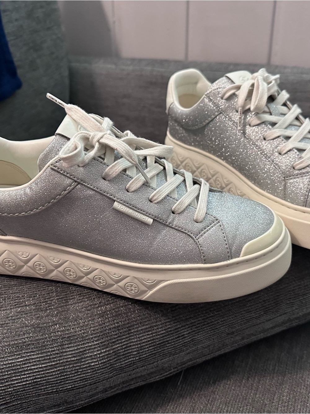 Tory Burch Ladybug Women's Sneakers – Size 10 – Silver Glitter/Blanc